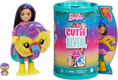 Barbie Chelsea Cutie Reveal Serie Amigos de la Jungla Tucán Disfraz Revela una muñeca articulada con Mascota y Accesorios Sorpresa de Moda, Juguete +3 años (Mattel HKR16)